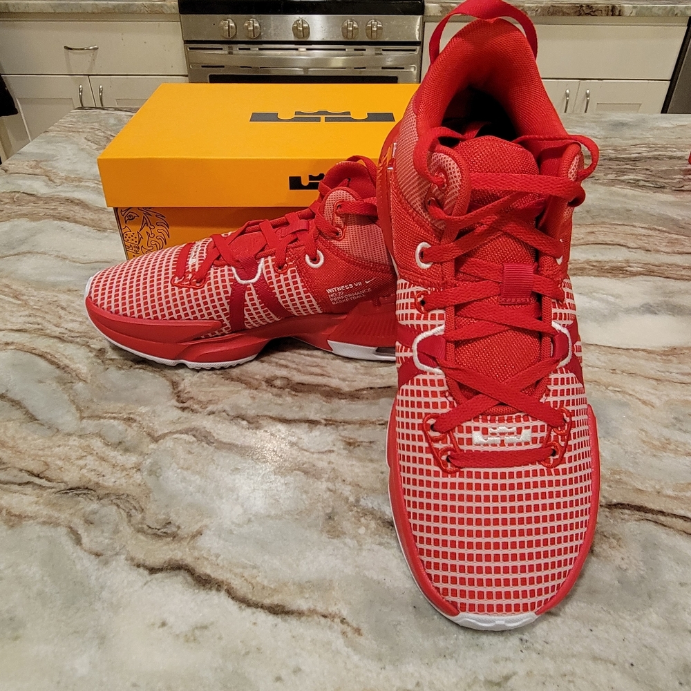 Nike LeBron Witness VII TB, University Red/White, Men's 10.5, NWT in box - Picture 2 of 5
